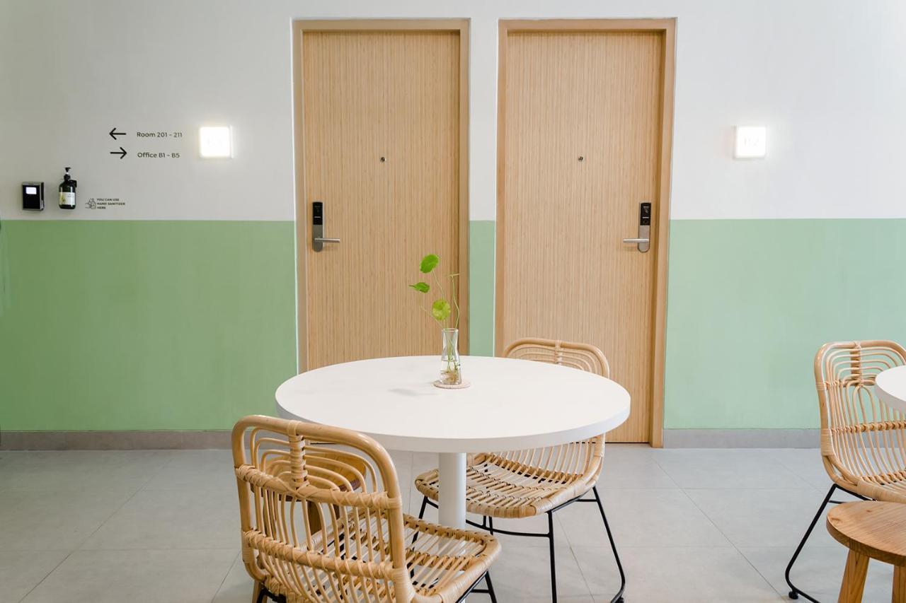 Sanctuary Spaces By Twospaces Jakarta Eksteriør billede